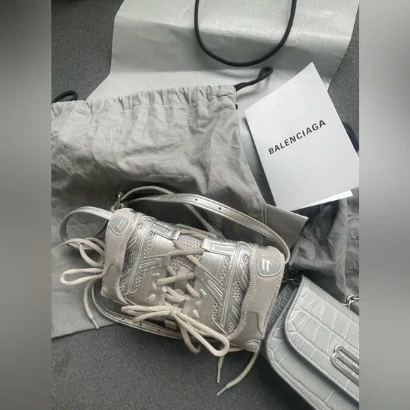 selling 2 balenciaga bags as a bundle! priced to move :) - Picture 3 of 5